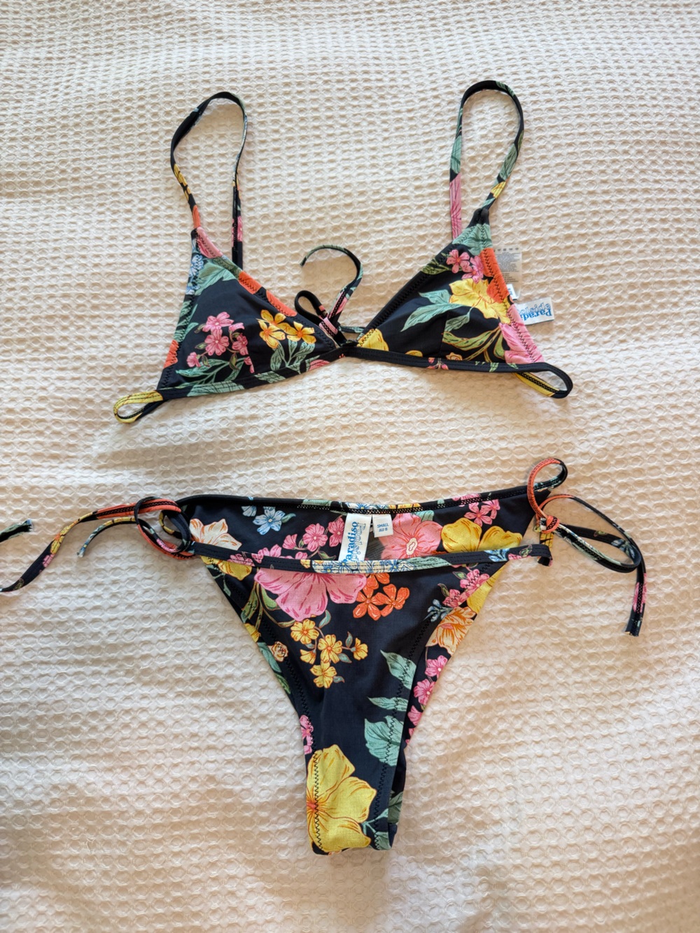 Poolside Paradiso Tropics Skimpy String Tie Bikini - Picture 2 of 8